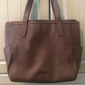 Brown Fossil Shoulder Bag!